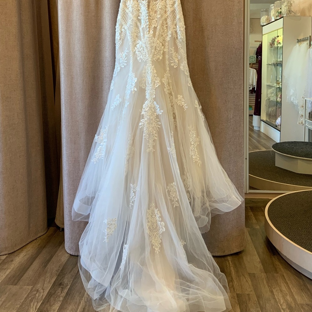 NWT Lace and Tulle Wedding Jessica Morgan by Kitty Chen. - Picture 4 of 7